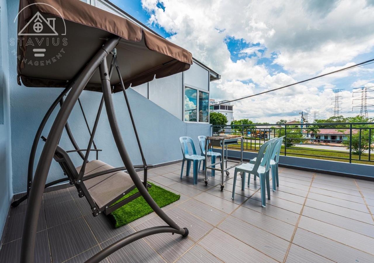 Port Dickson 14Pax 4Br Double Storey House Exterior photo